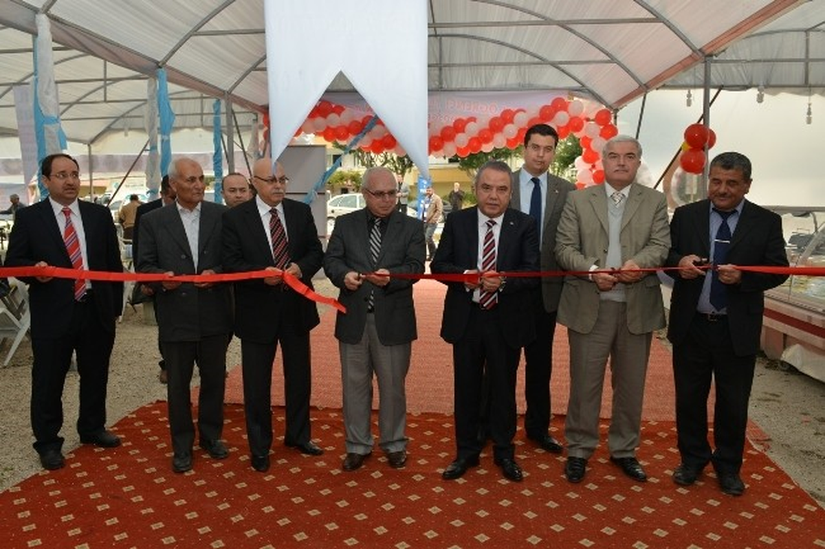 Hayır Çadırı Kermesi 23 Nisan Parkı\'nda