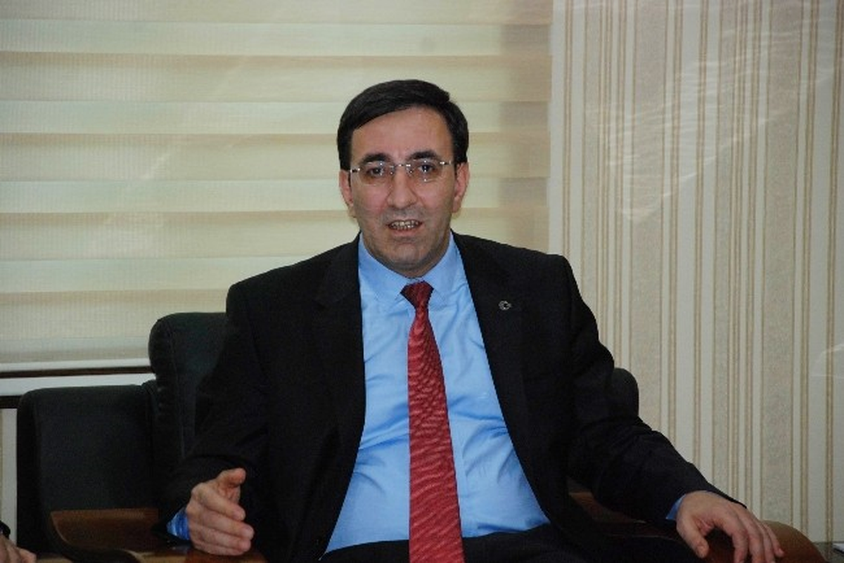 Kalkınma Bakanı Yılmaz Diyarbakır\'da