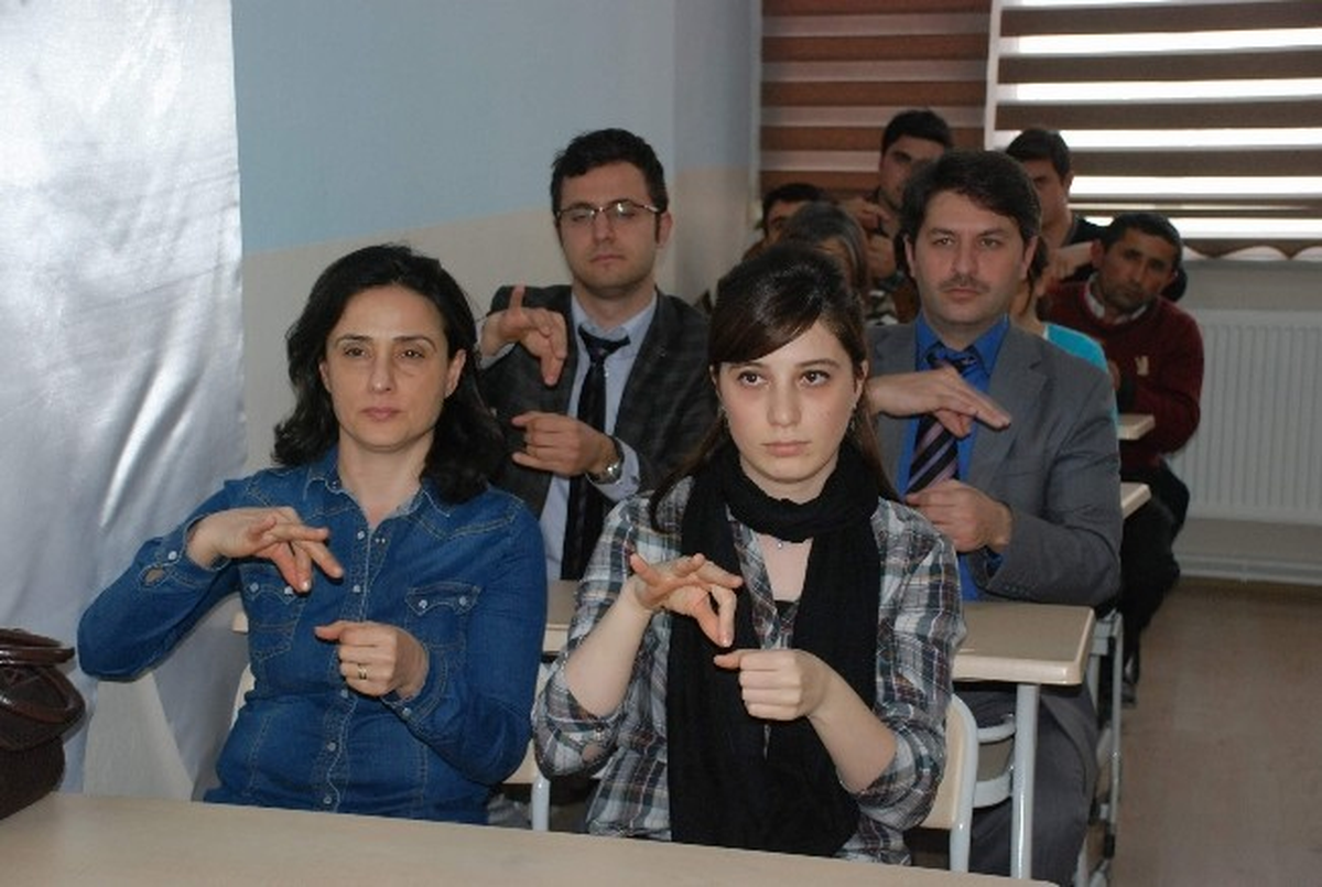 Kamu Görevlilerine İşaret Dili Kursu