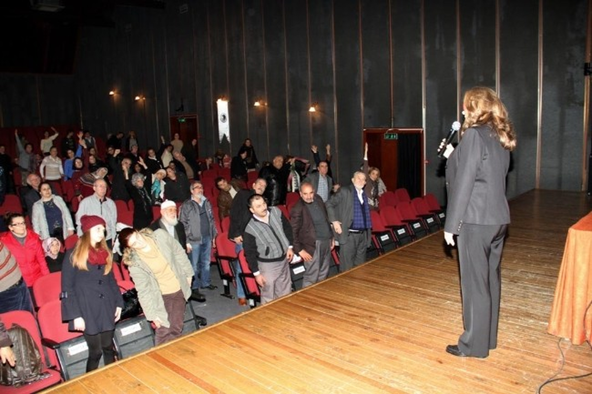 Kartal Belediyesi\'nden Bel, Boyun ve Sırt Ağrısından Korunma Semineri
