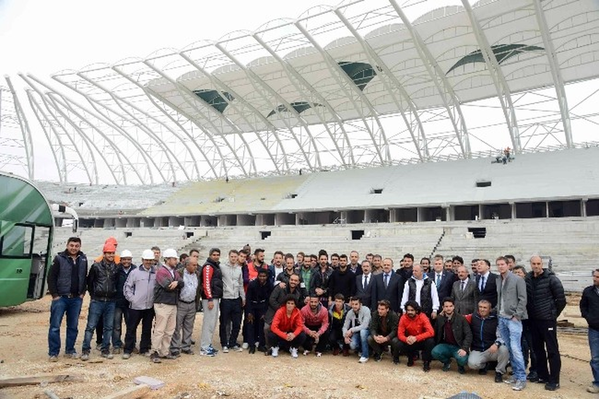 Konyaspor Yeni Stadını Gezdi