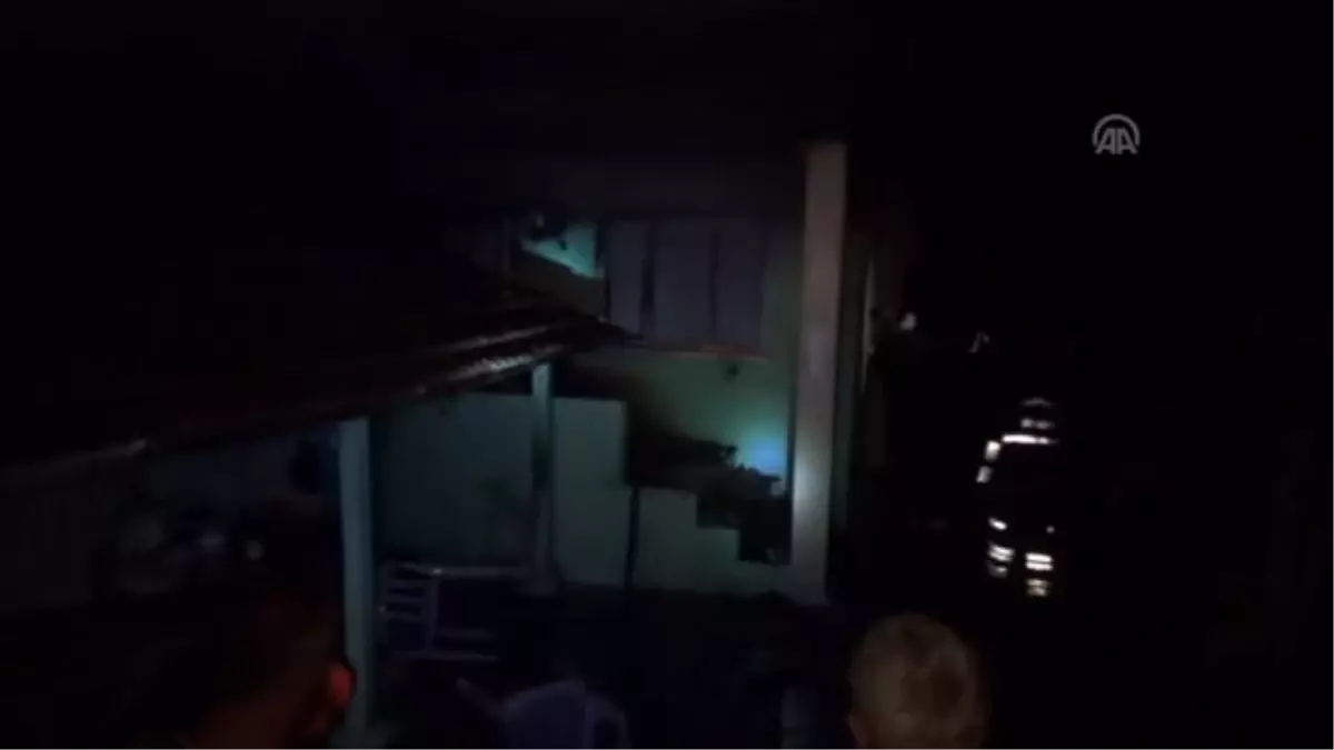 Manisa'da Ev Yangını: 1 Ölü, 1 Yaralı