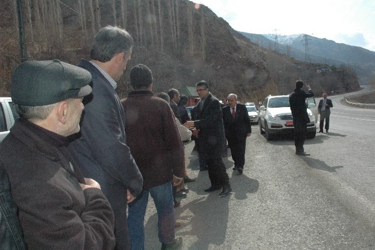 MHP Erzurum Büyükşehir Belediye Başkan Adayı Aydın, Uzundere İlçesini Ziyaret Etti
