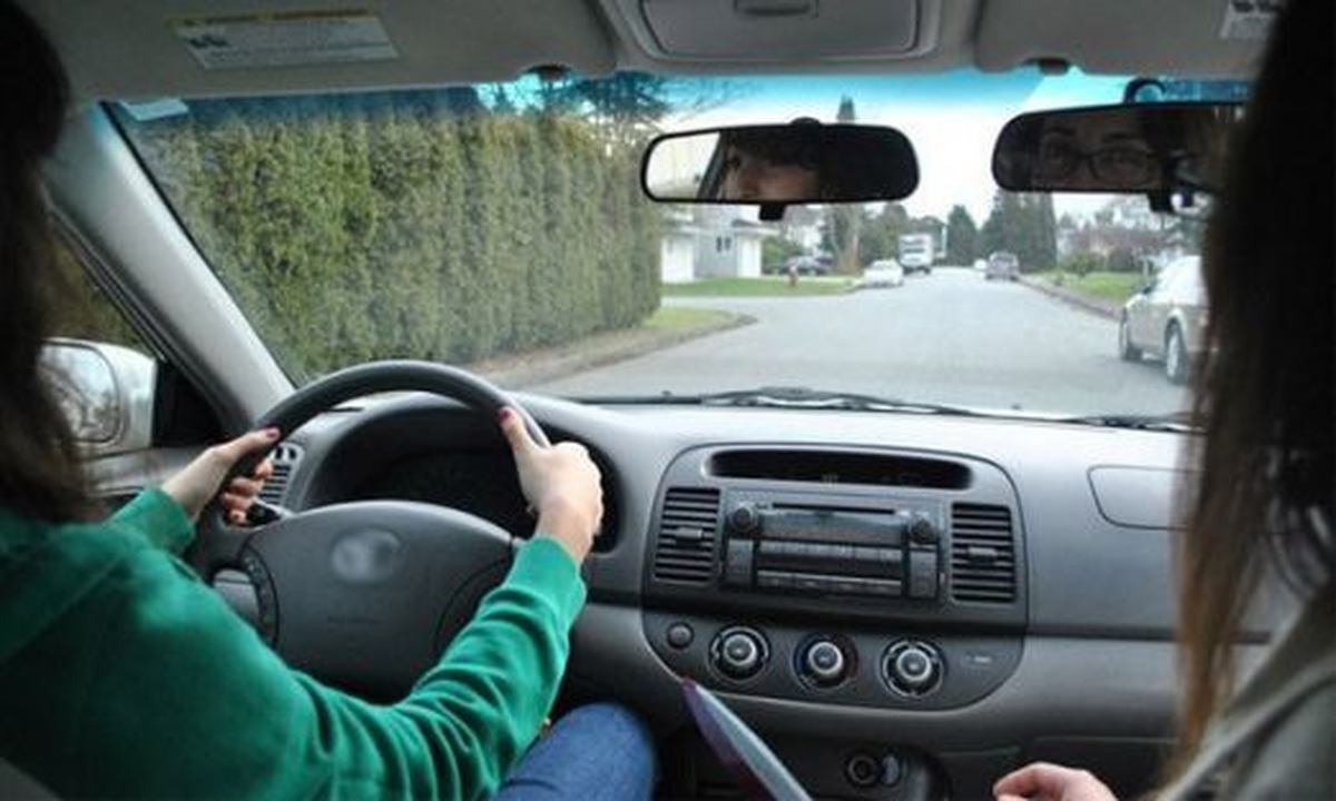 Motorlu Taşıt Sürücüleri Sınav Sorumluları Kursundan Mezun Olan 119 Kişi Sertifikalarını Aldı