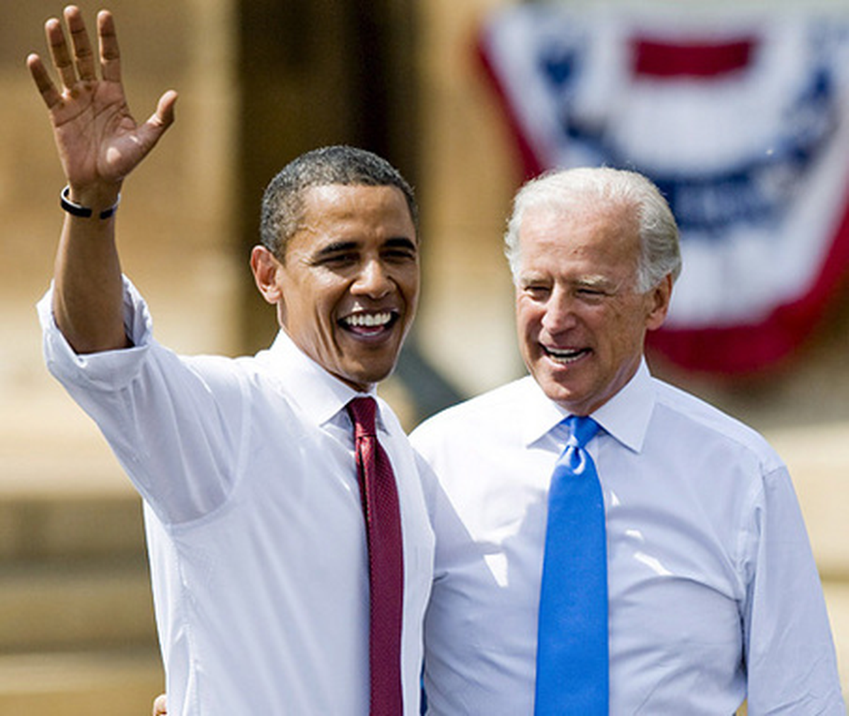 ABD Başkanı Obama ve Yardımcısı Beyaz Saray\'da Tur Attı