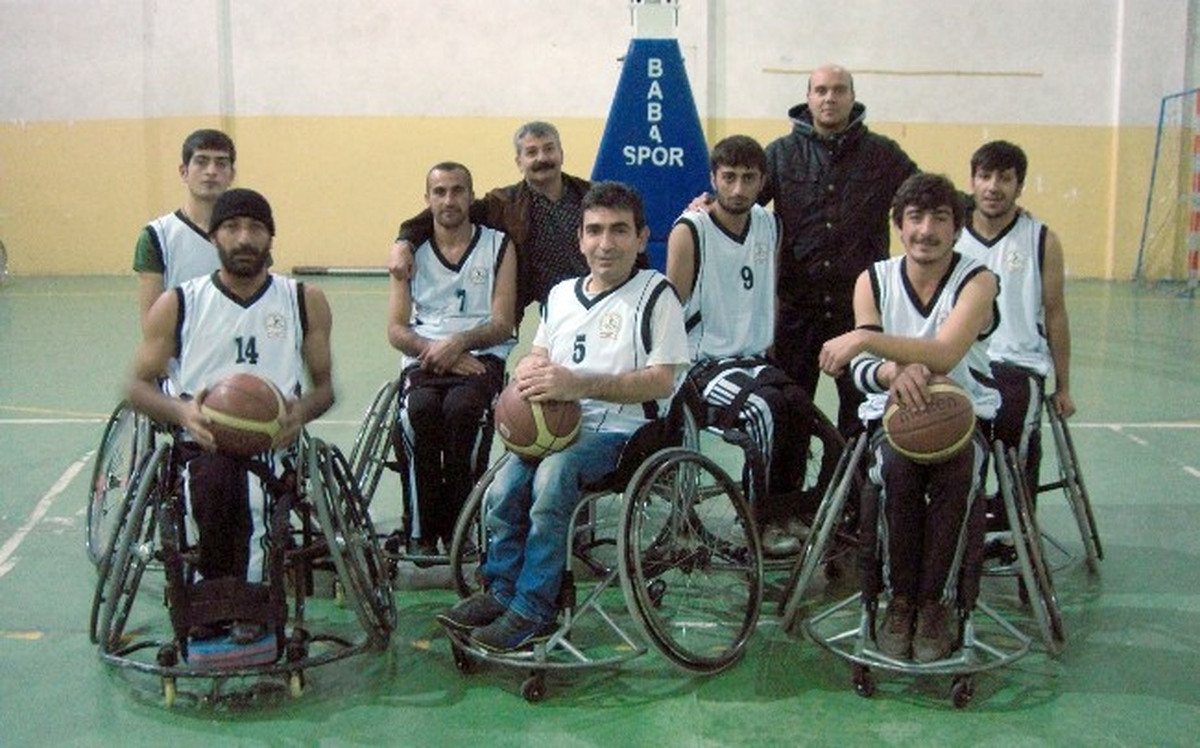 Borç Parayla Deplasmana Gidiyorlar