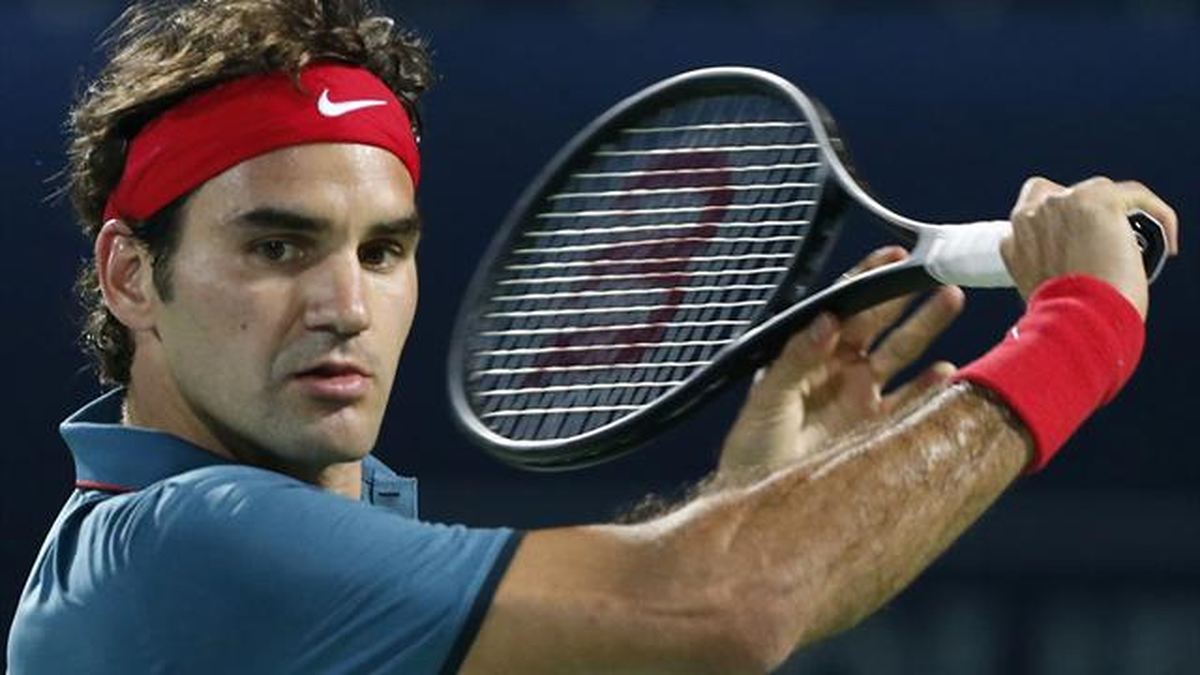 Roger Federer Dubai Yarı Finalinde Novak Djokovic\'i Mağlup Etti