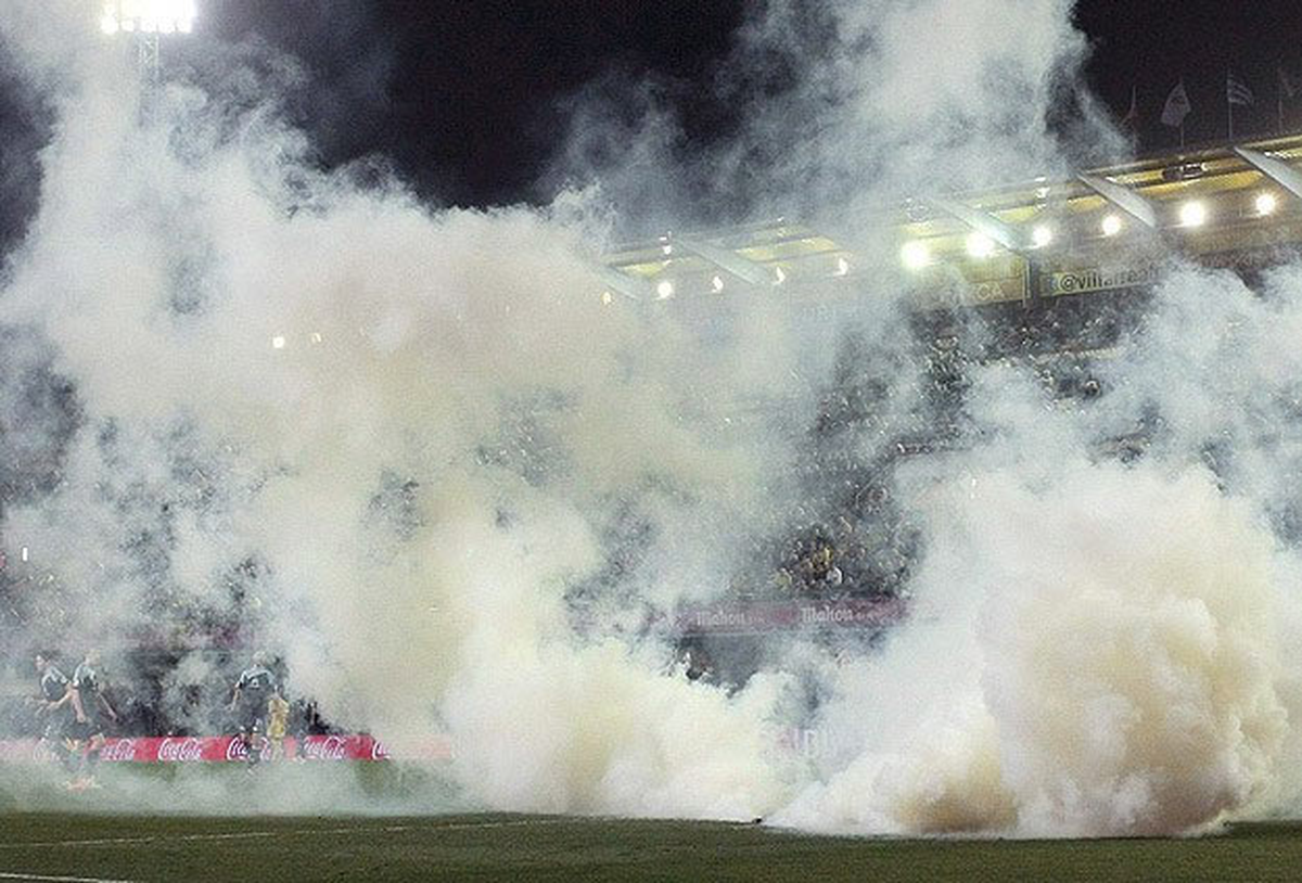 Sahaya Sis Bombası Atmanın Cezası 6 Bin Avro