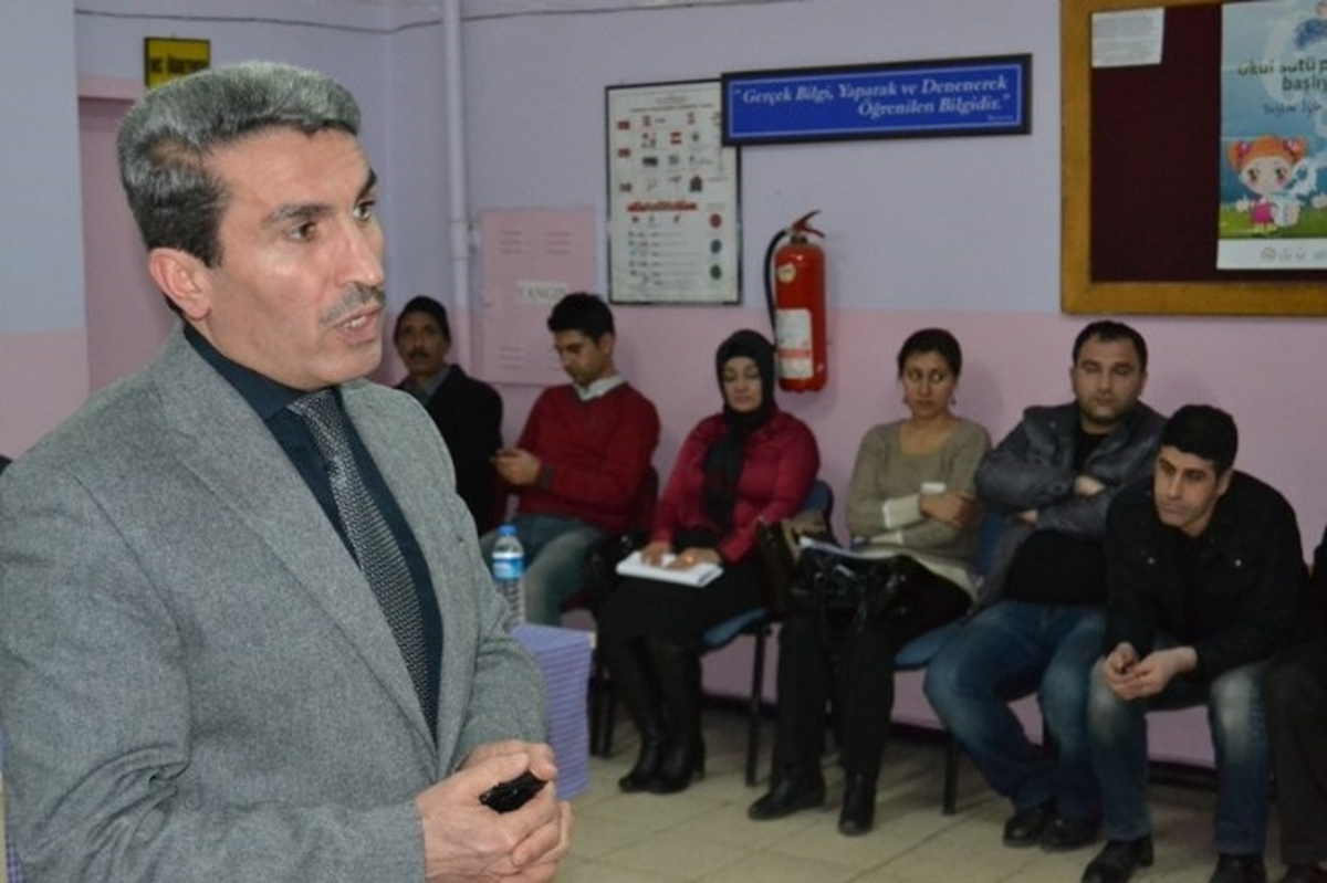Sarı, Veli Toplantısına Katıldı