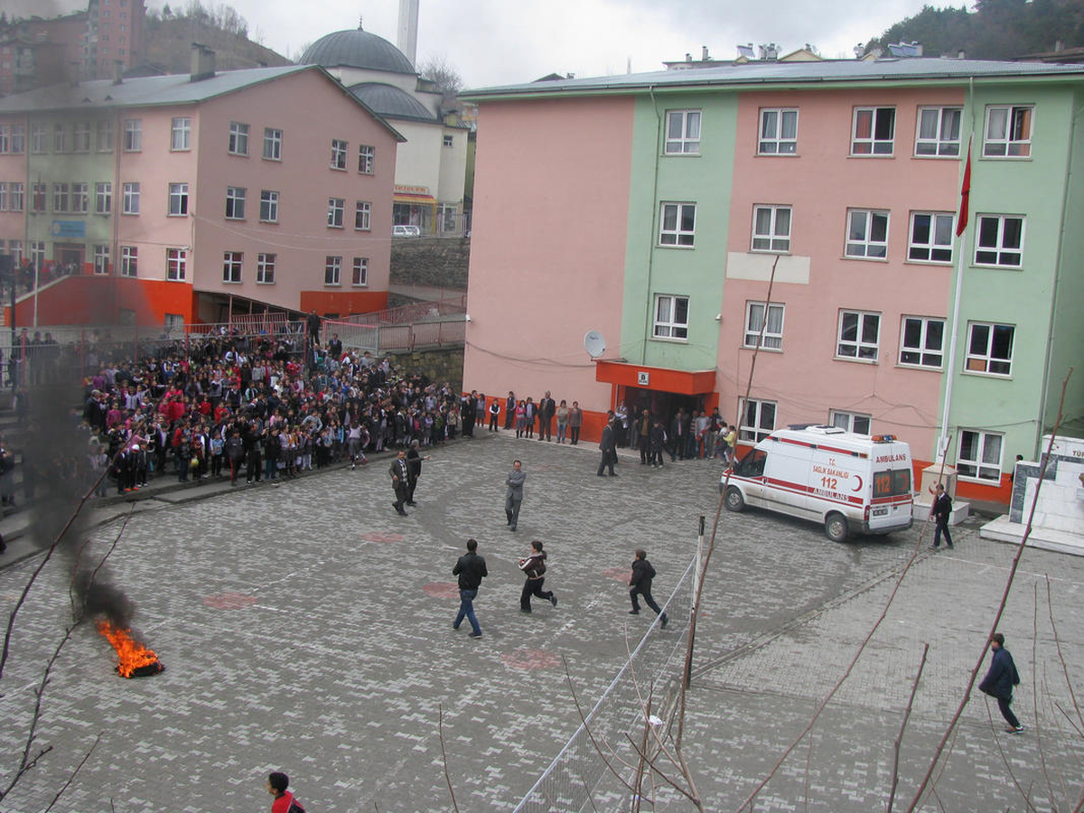Şavşat\'ta Öğrencilere Yönelik Tatbikat