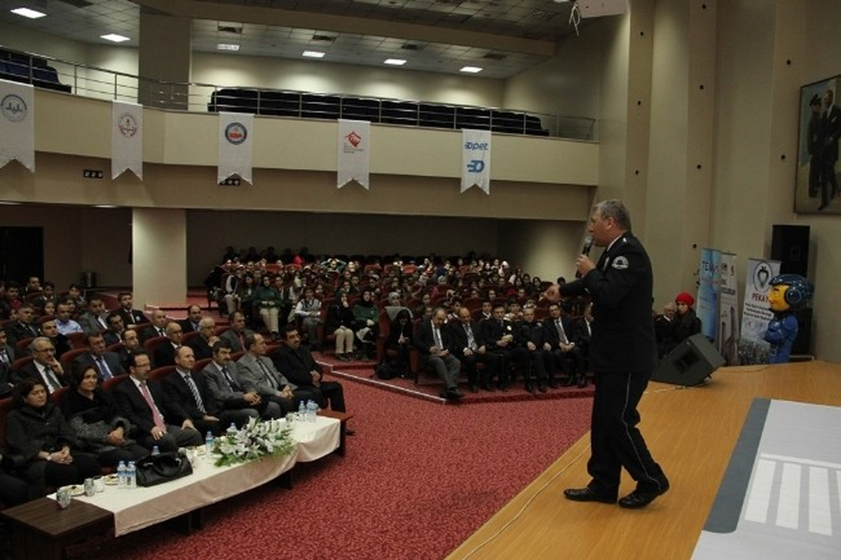 Trafik Dedektifleri' İçin Erzurum'da İlk Ders Zili Çaldı