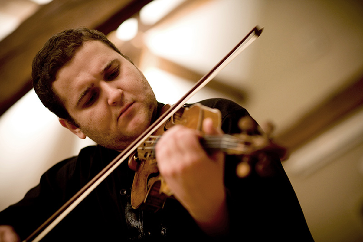 Ünlü Kemancı Ilian Garnetz, Bursa\'da Konser Verdi