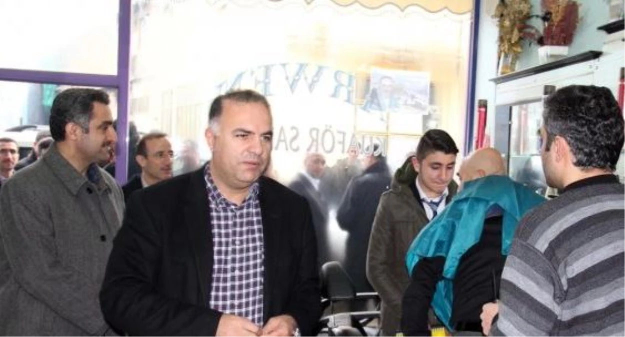 AK Parti Bitlis Heyeti Esnafı Ziyaret Etti