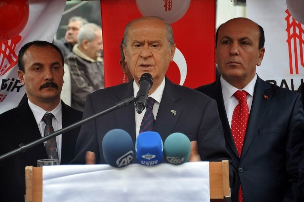 Bahçeli: "Kime Oy Verecekseniz Verin Ama AK Parti\'yi Teğet Geçin"