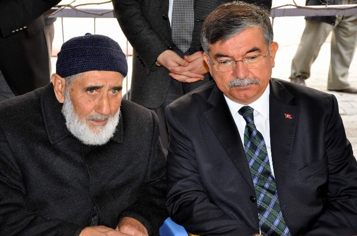 Bakan Yılmaz 350 Esnaf Dükkanını Ziyaret Etti