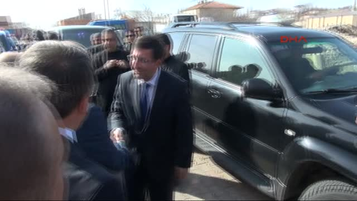 Bakan Yılmaz Halkımız Başbakan\'ın Arkasında