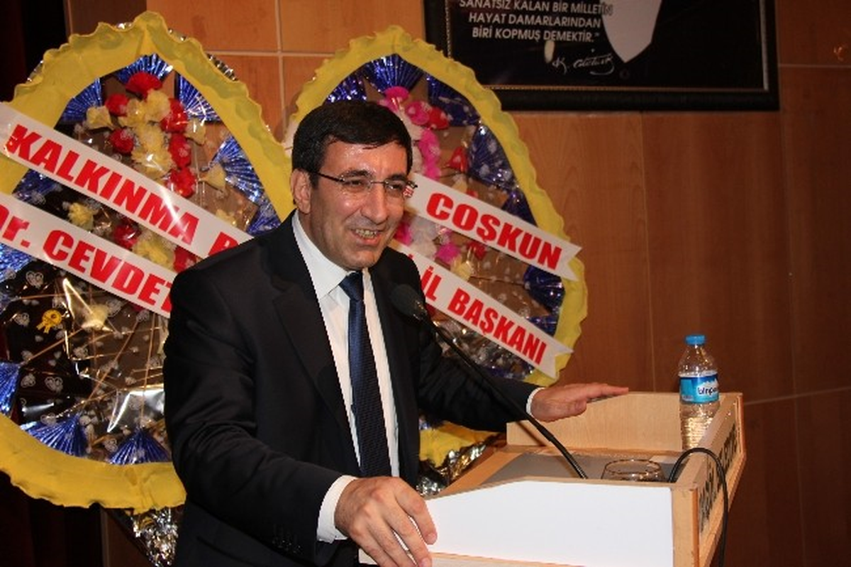 Bakan Yılmaz: Irkçılığa Karşıyız