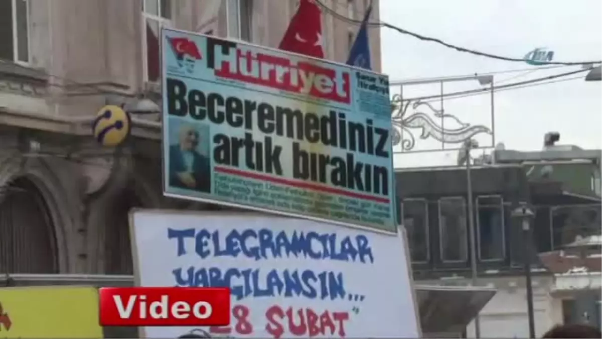 Beyoğlu\'nda 28 Şubat Protestosu