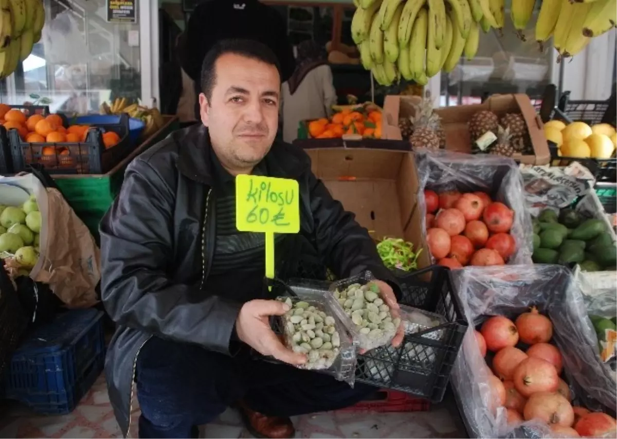 Çağla 60 Liraya Manav Tezgahlarında