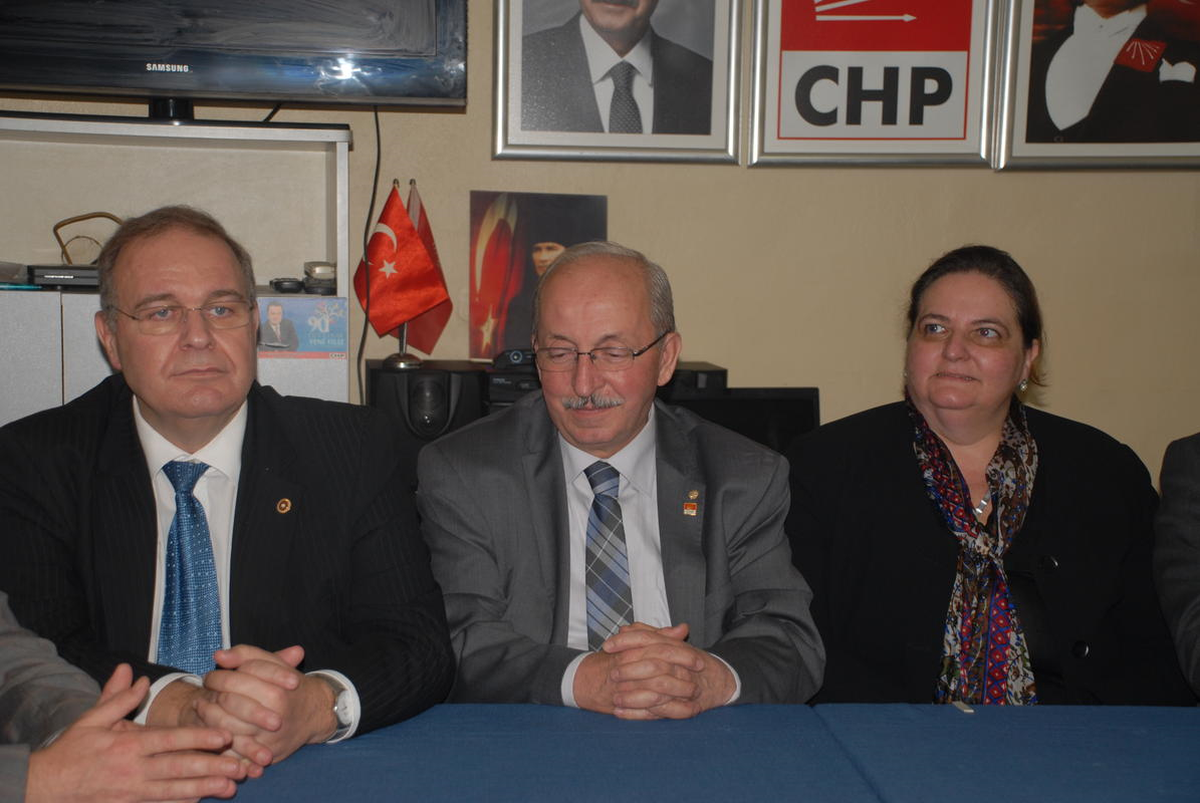 "Hırsız Hesabını Mahkemede Verir, Sandıkta Vermez"