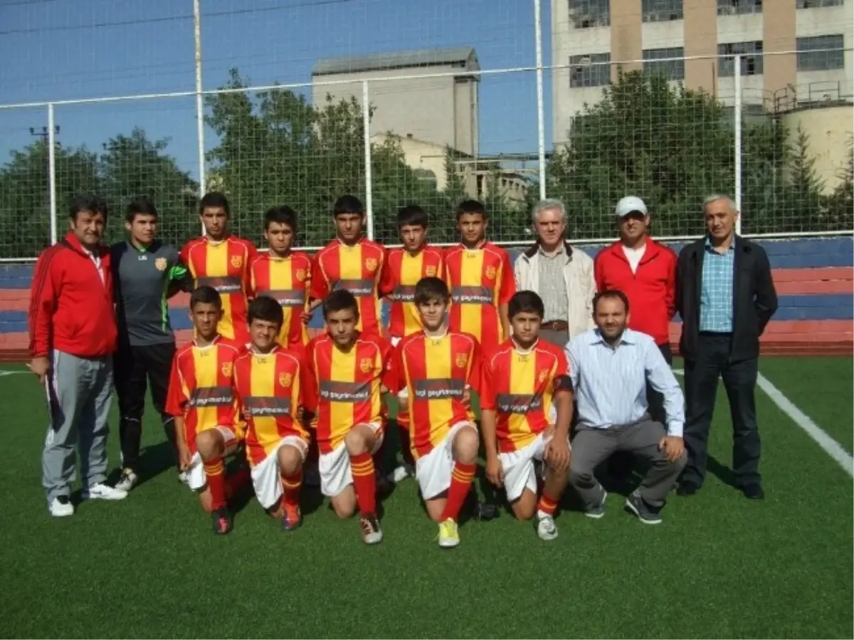 Çorlu Aslan Sporda Yüzler Gülüyor