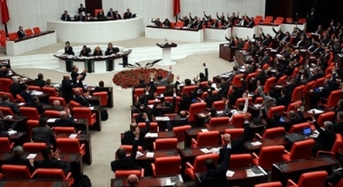 Dershaneler Yasası Kabul Edildi