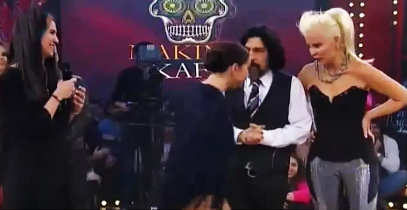 Makina Kafa\'da INNA ve Ömür Gedik Kapışması