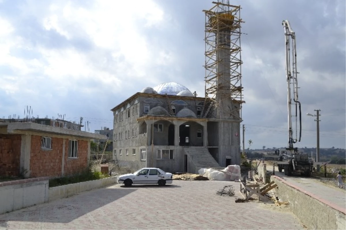 İnşaatı Devam Eden Caminin Malzeme Yardımlarını Çerkezköy Belediyesi Üstlendi