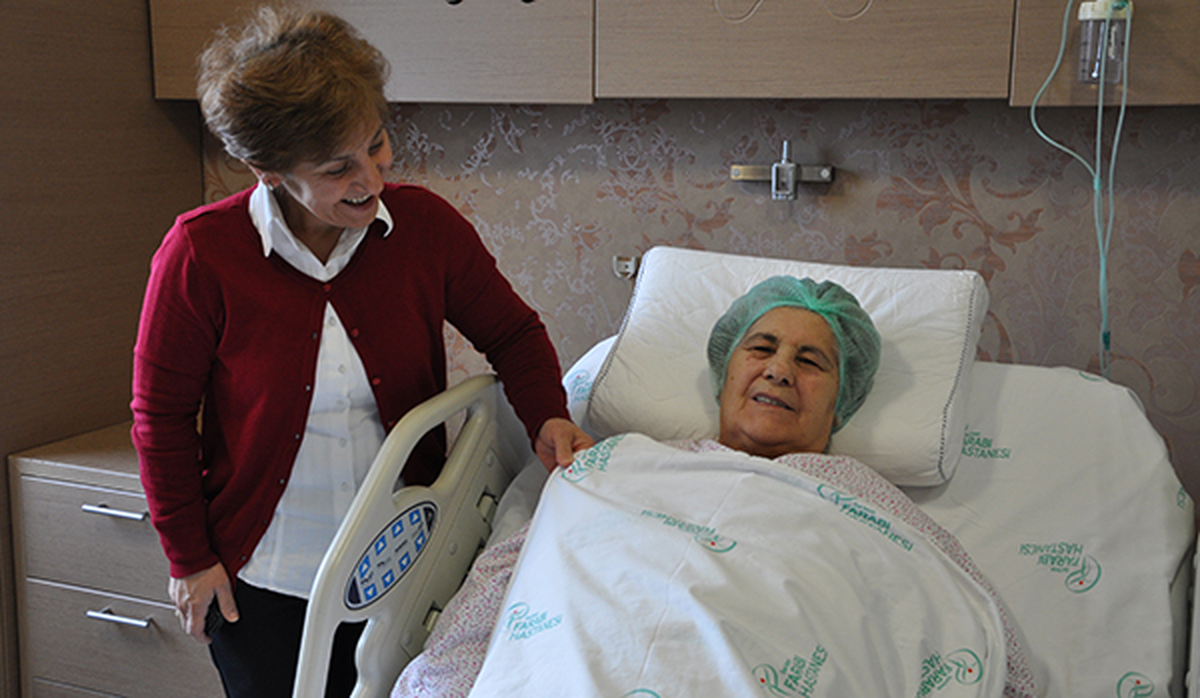 Leğen Kemiği Kırılan Kadın Sağlığına Kavuştu