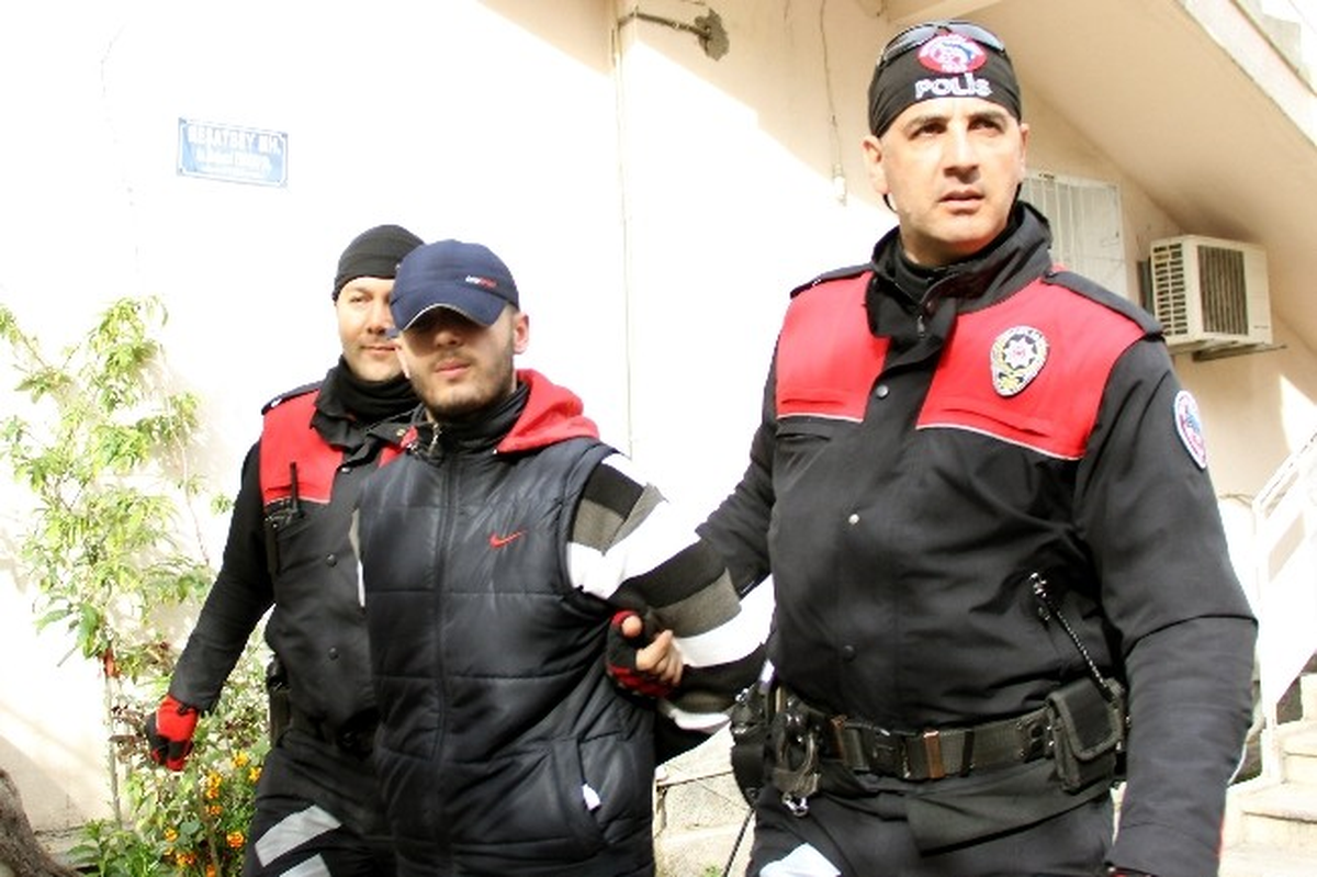 Soygun Girişimi İnternet Kafede Son Buldu