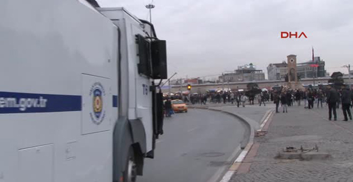 Taksim Gezi Parkı Kapatıldı