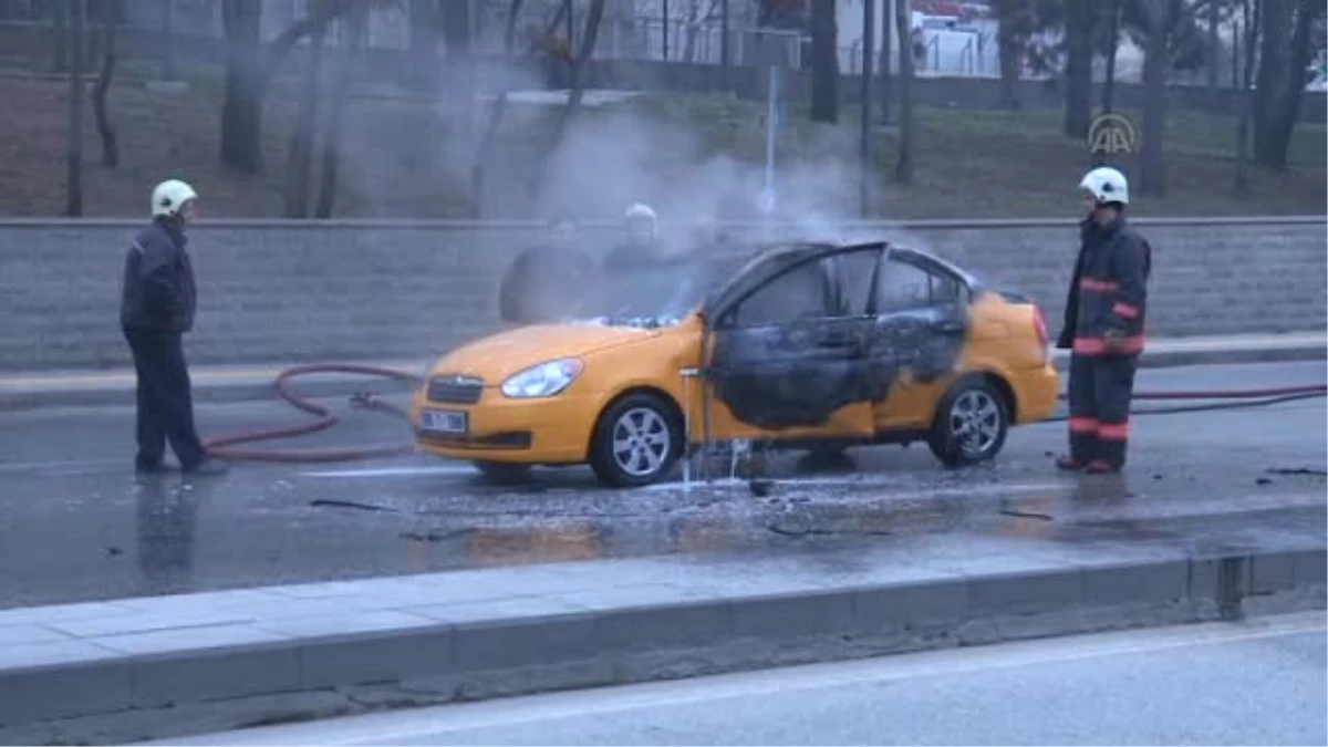Ankara\'da Ticari Taksi Yandı: 1 Yaralı