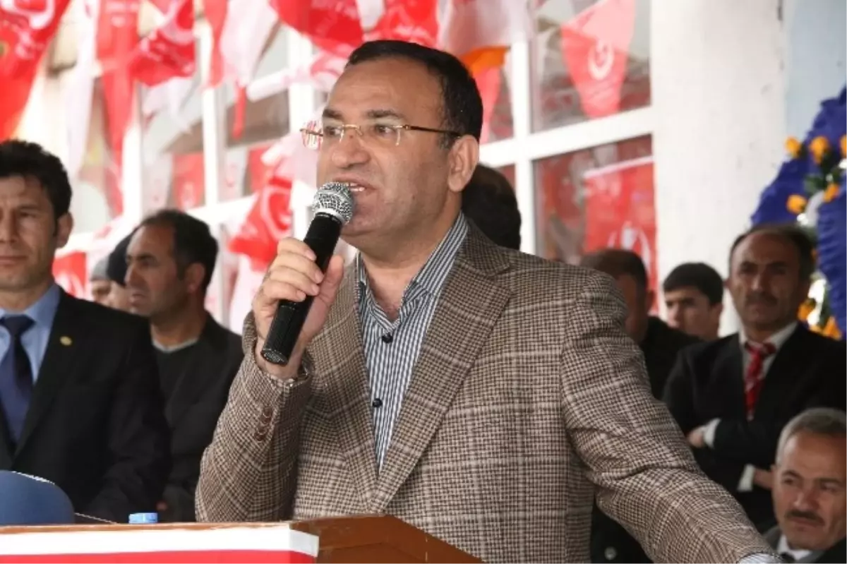 Adalet Bakanı Bekir Bozdağ: "Başbakan Erdoğan\'dan Yabancı Güçler, Bakan ve Başbakan Tayin...