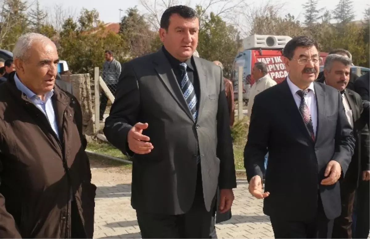 Başkan Odabaşı'na, Kırıklı'da Sevgi Seli