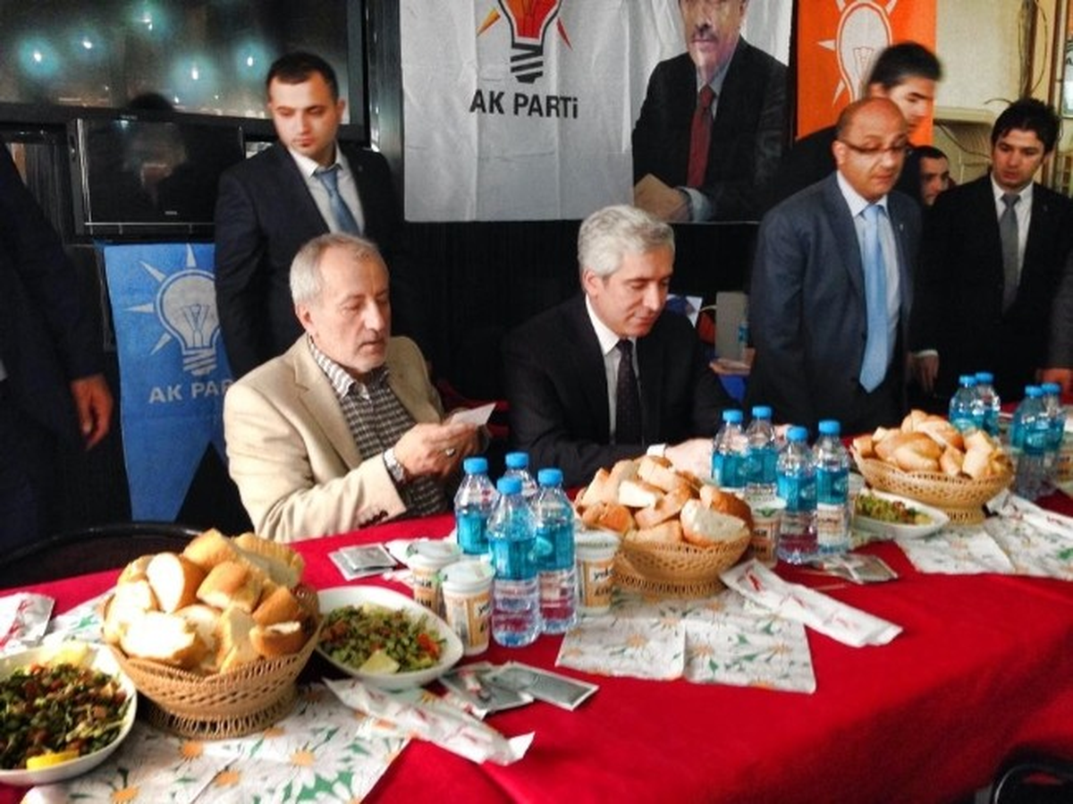 Ensarioğlu Silvan\'da Esnaf ve Vatandaşlarla Buluştu