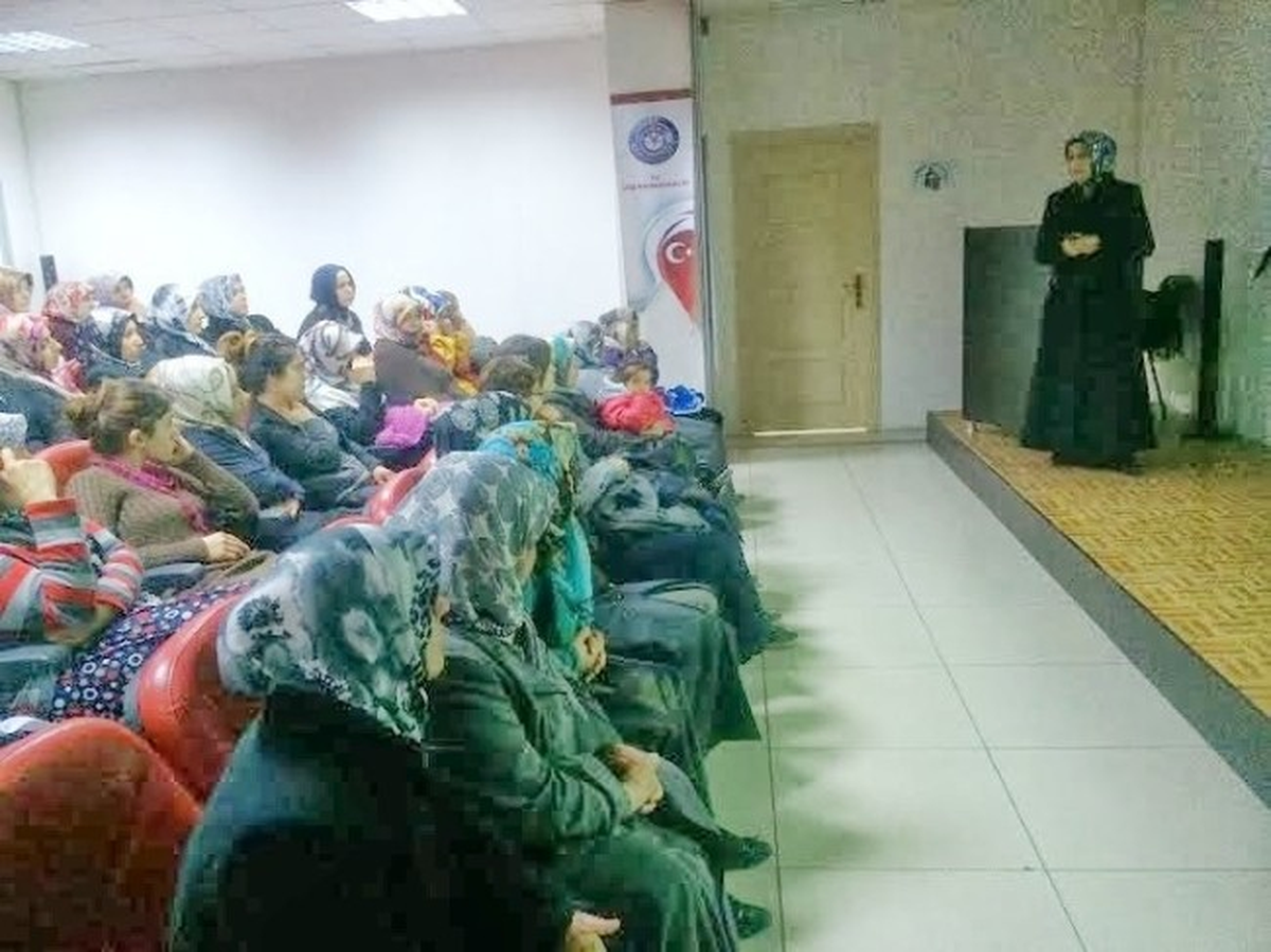 Lice Adem\'de İbadetin Önemi Konulu Seminer Düzenlendi