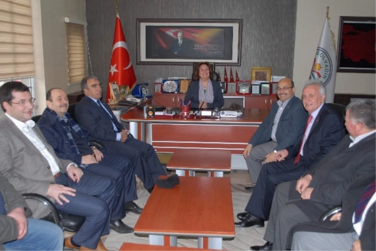 MHP Genel Başkan Yardımcısı Öztürk\'den, Başkan Kılçık\'a Ziyaret
