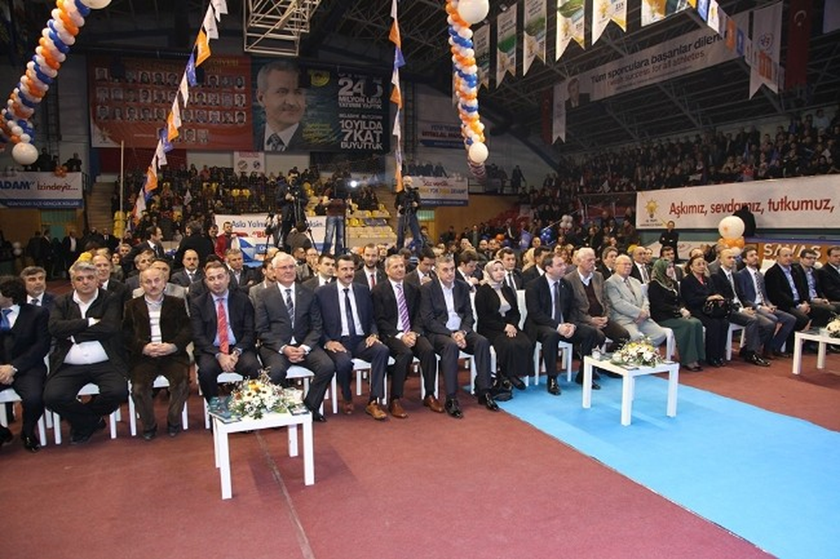AK Parti Adapazarı Belediye Meclis Üyesi Adayları Tanıtıldı