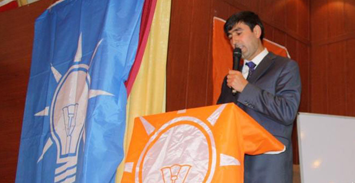 AK Partili 2 Başkana Bıçaklı Saldırı