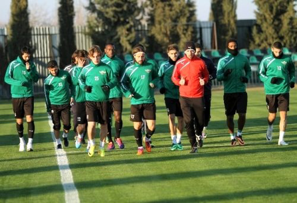 Akhisar Belediyespor\'da İkinci Milli Heyecan