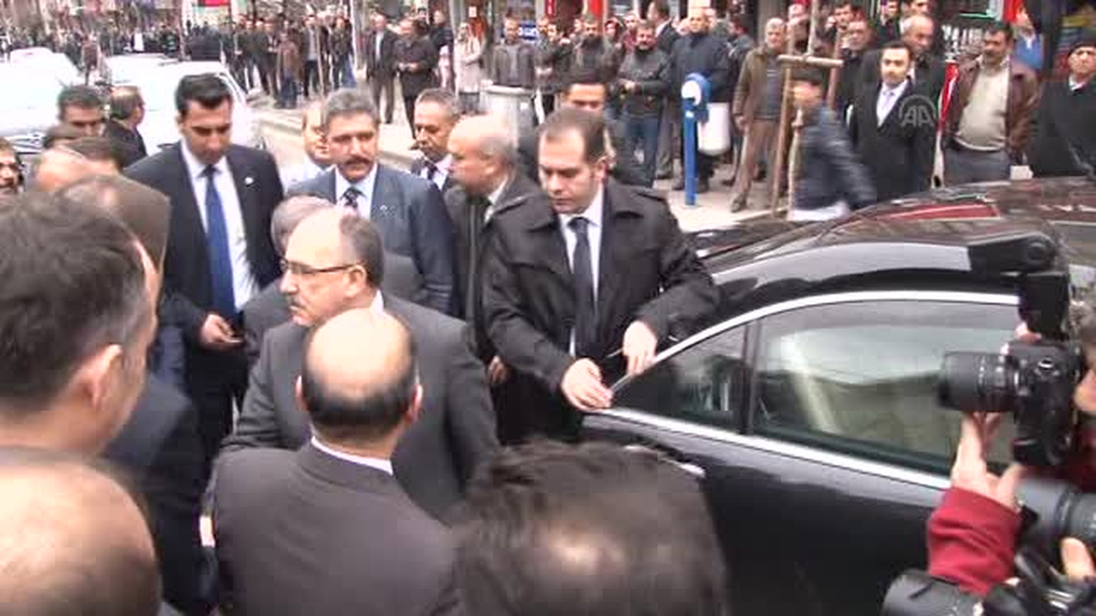 Atalay: \'\'Birileri boş durmuyor\'\' -