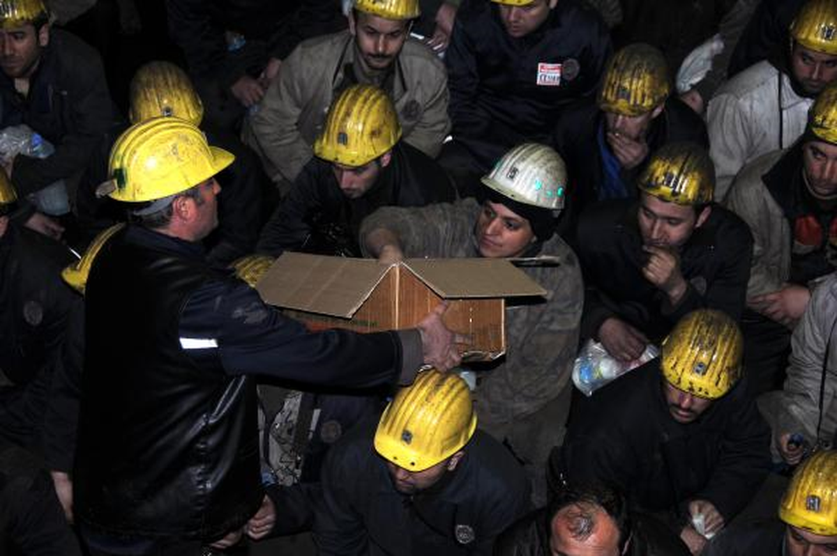 Zonguldak\'ta Grizu Faciasında Ölen 263 Maden İşçisi Anıldı