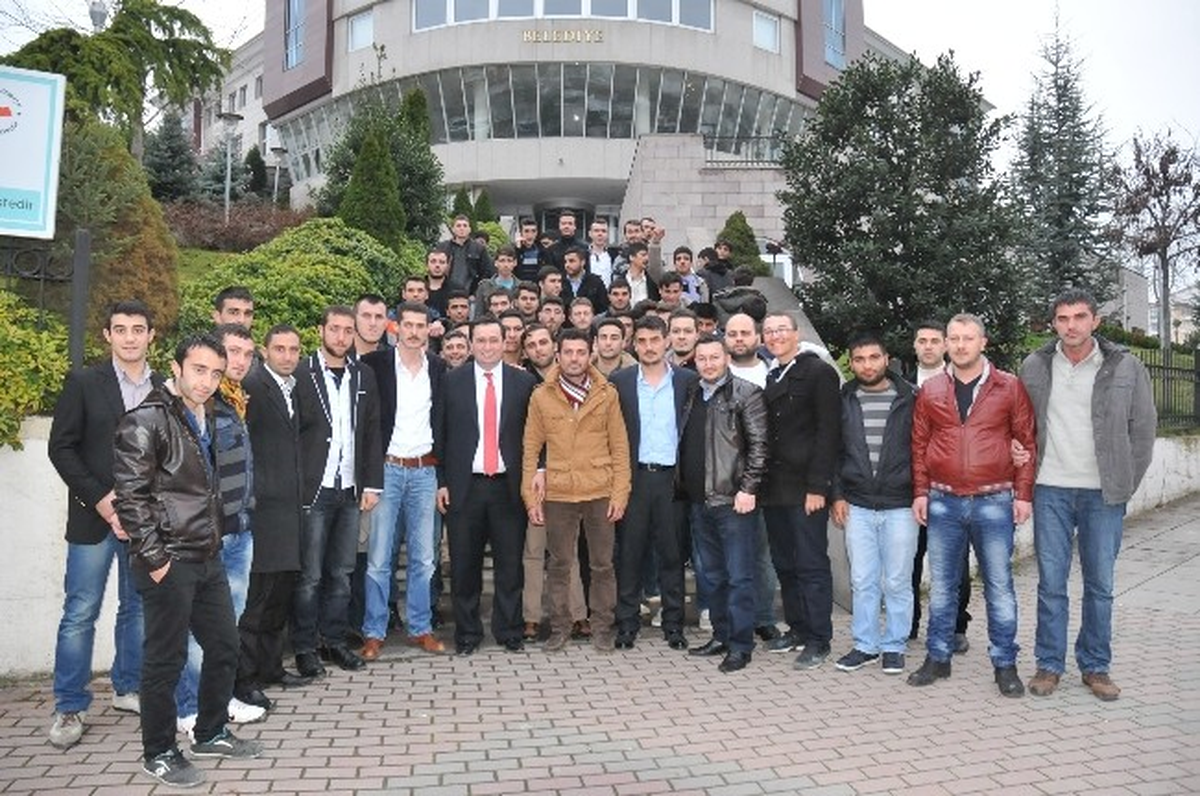 Başkan Adayı Okan Yanmaz, Gençlerle Bir Araya Geldi