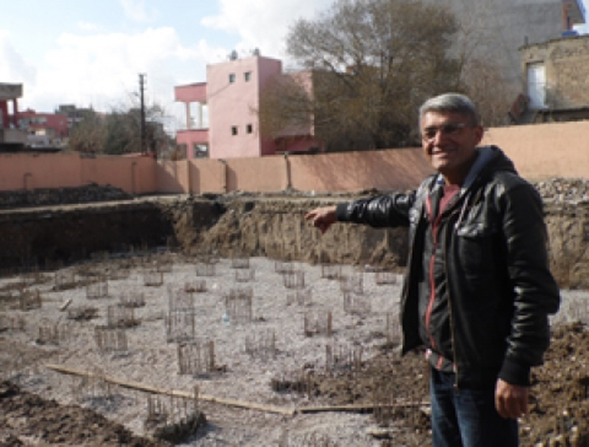 Batmanda Fore Kazık Yöntemi İle Okul İnşa Ediliyor