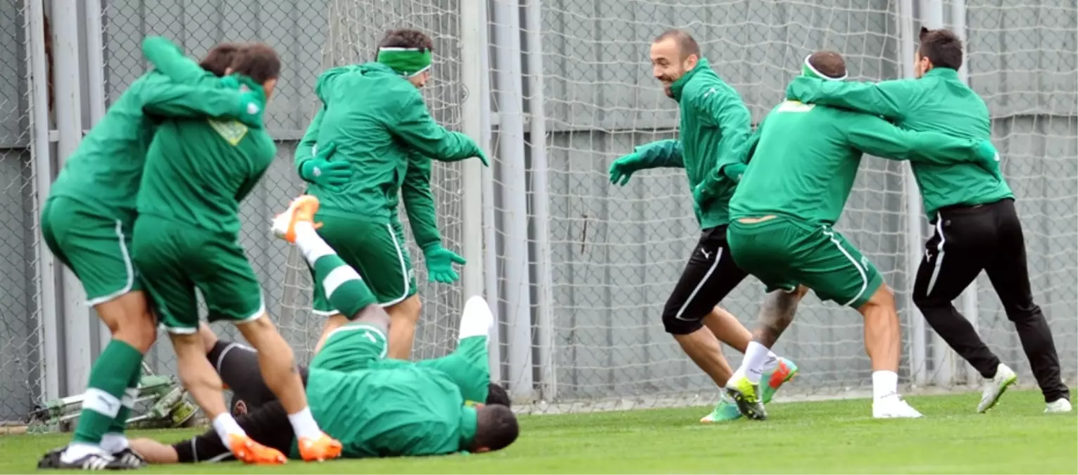 Bursaspor\'da Kardemir Karabükspor Maçı Hazırlıkları