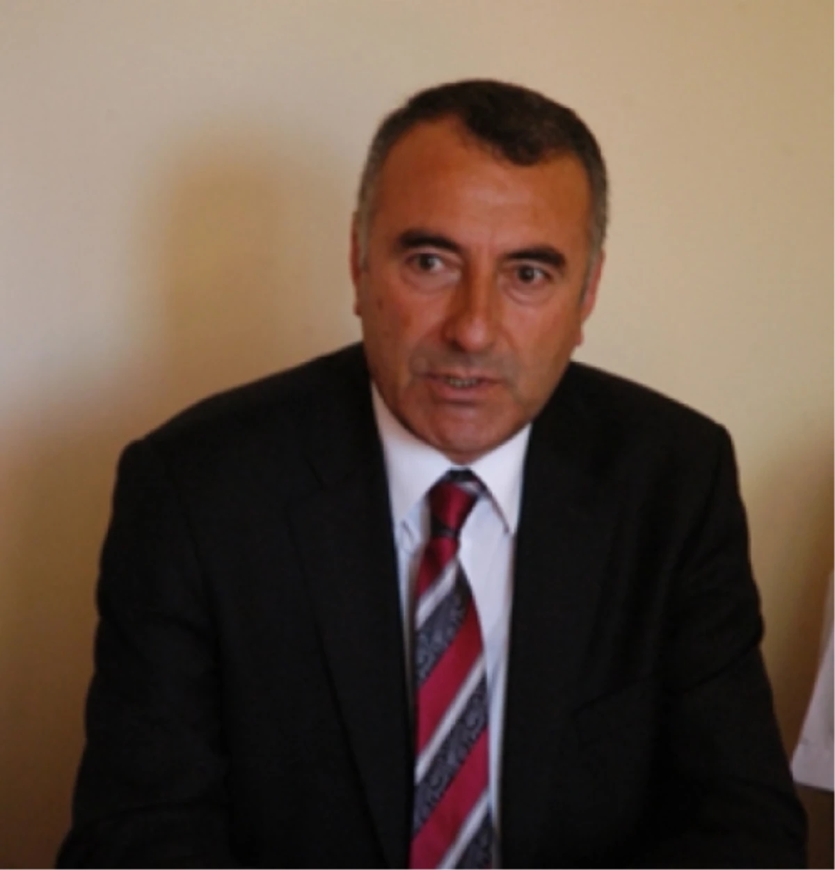 CHP\'li Yaşar Hükümeti Eleştirdi