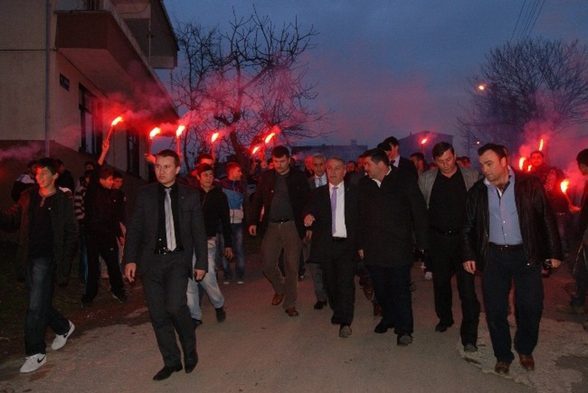 Necatin Demirtaş, Kıran Mahallesinde