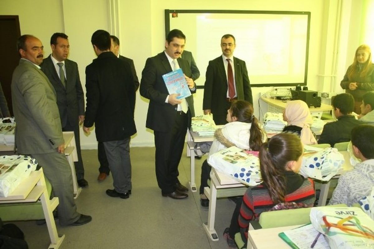 Dicle Okuyor Projesi