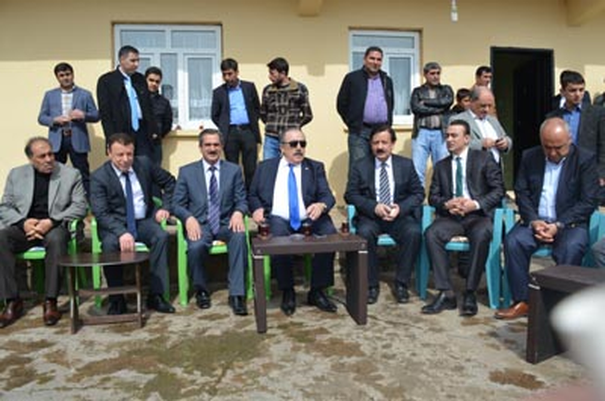 Eski Devlet Bakanı Salim Ensarioğlu Köy Ziyaretlerinde
