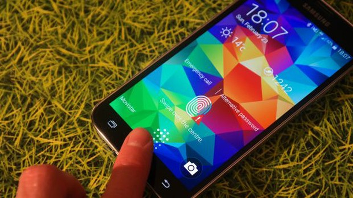 Galaxy S5, Hodri Meydan Dedi!